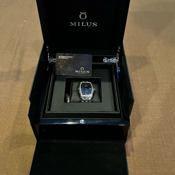 Milus Watch - Picture 3 of 8